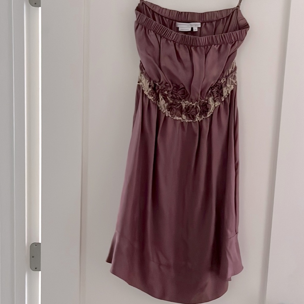 Short, strapless lavender dress. To The Max, size Small.